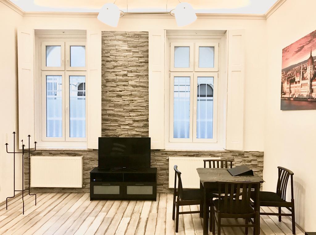 Homelike luxury flat on Gyulai Pál Budapest Eksteriør bilde